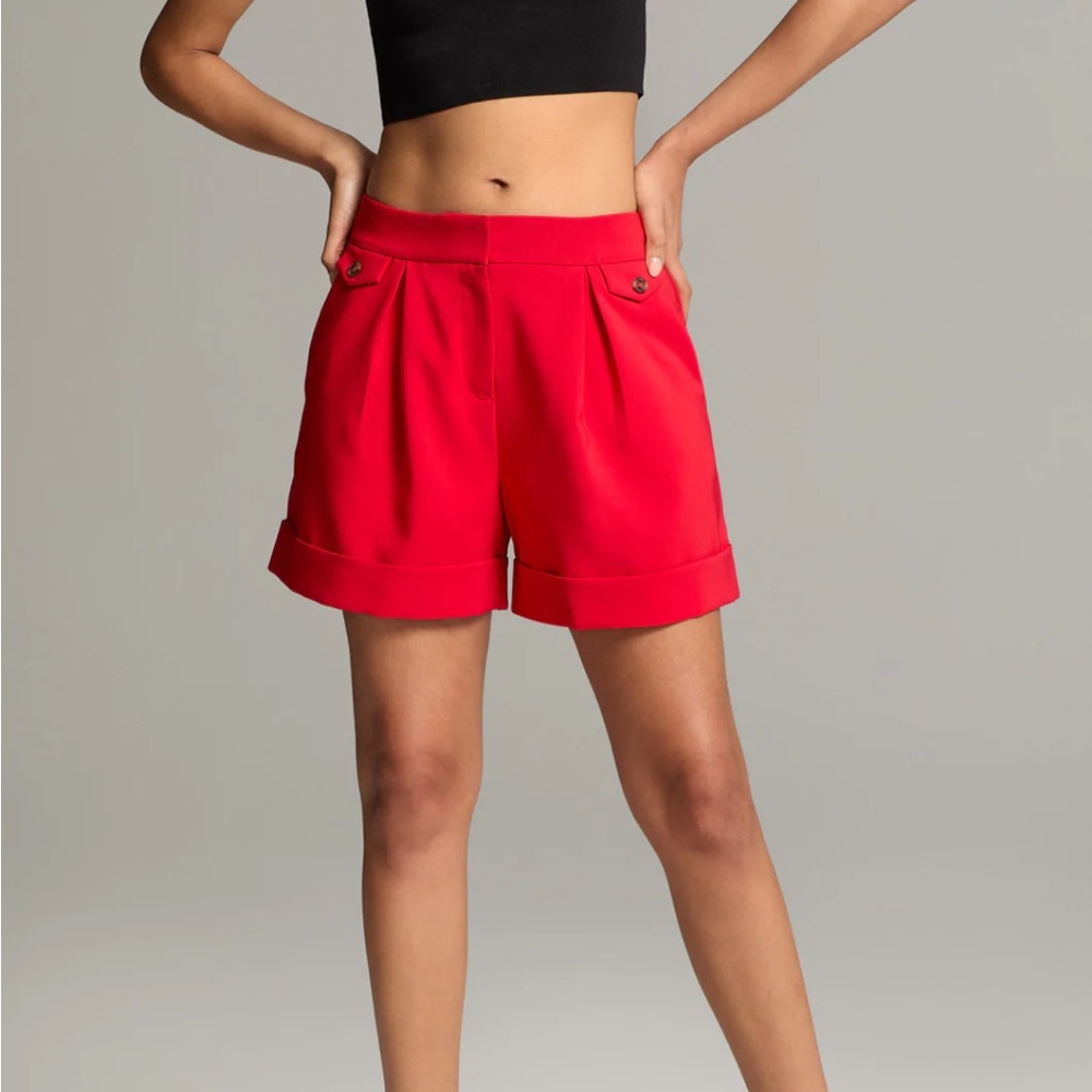 Gabrielle Union red short size medium